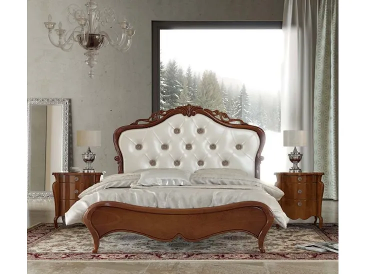 Letto Corinne con testiera in ecopelle imbottita e trapuntata di Euro Design